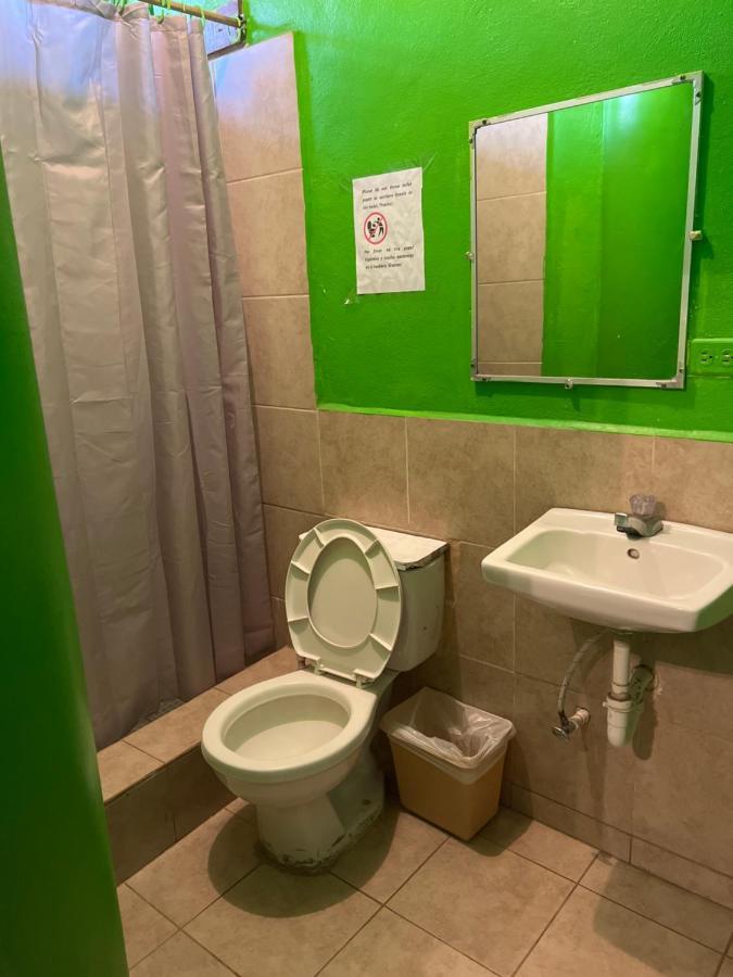 Hotel La Guacamayos La Ceiba Esterno foto