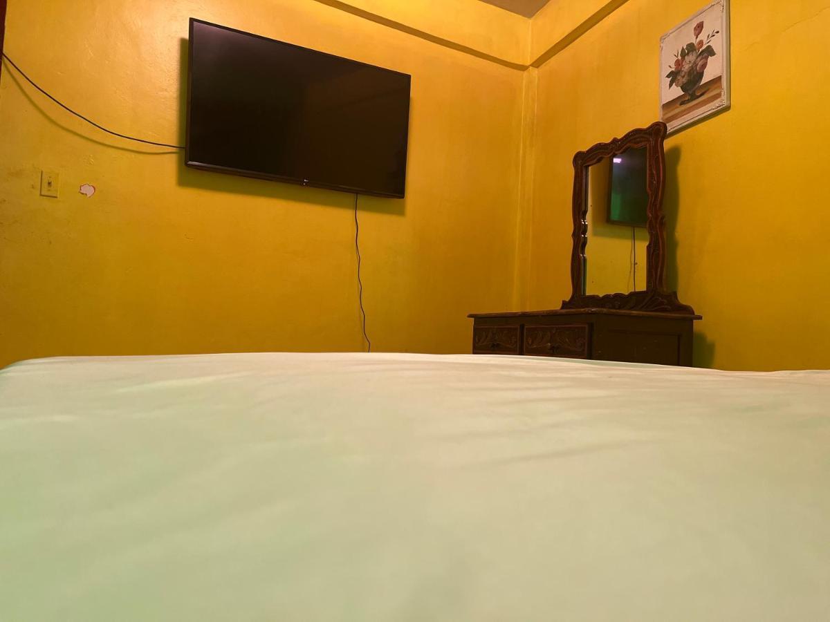 Hotel La Guacamayos La Ceiba Esterno foto